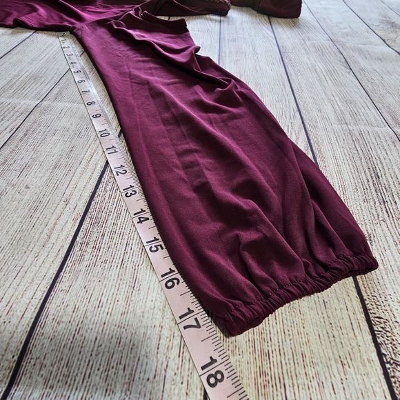 Tempted Hearts Burgundy Long Sleeve Cold Shoulder Lace Shirt Size Large - Picture 15 of 15